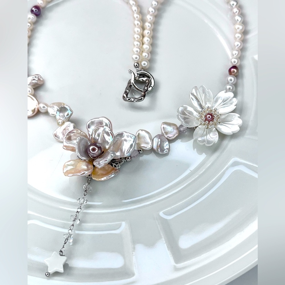 🔥🔥 Handmade Premium Freshwater Keshi Pearl MOP Star ⭐️ Flowers 🌺 Necklace